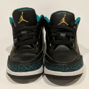 Jordan 3 Retro Little Kids Size 11 gently used